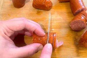 cutting kielbasa bites hasselback style